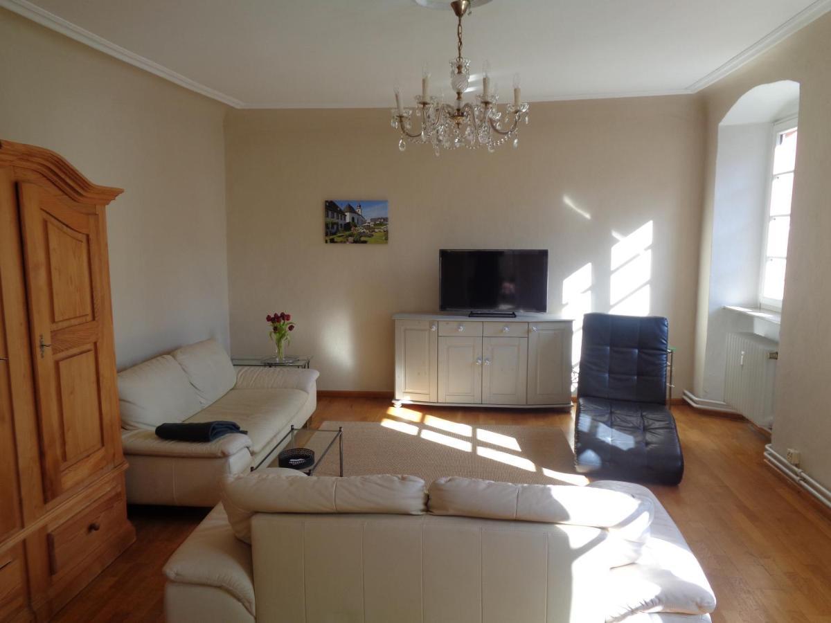 Ferienwohnung Altes Pfarrhaus Mit Flair Und Moselblick Браунеберг Екстериор снимка